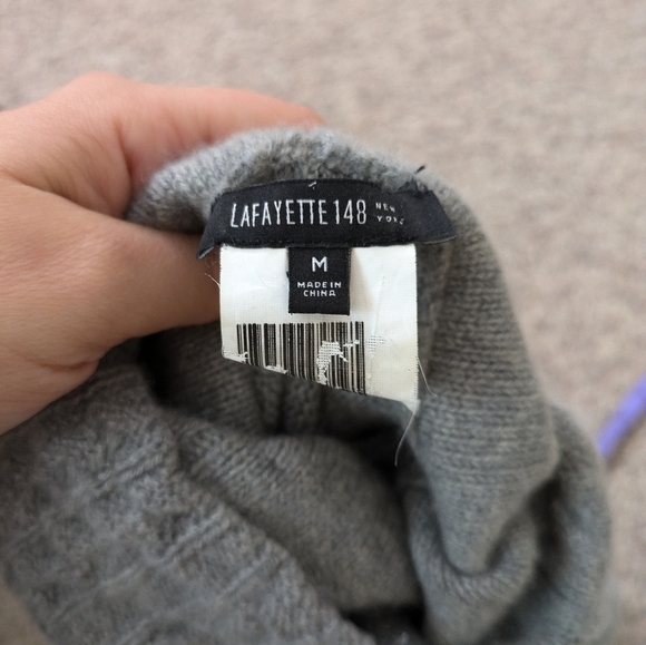 lafayette 148 new york 100% Cashmere Gray Turtleneck Knit Sweater Medium * Read - Picture 13 of 13